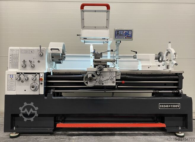 เครื่องกลึงศูนย์ ToRen C 6246E x 1500