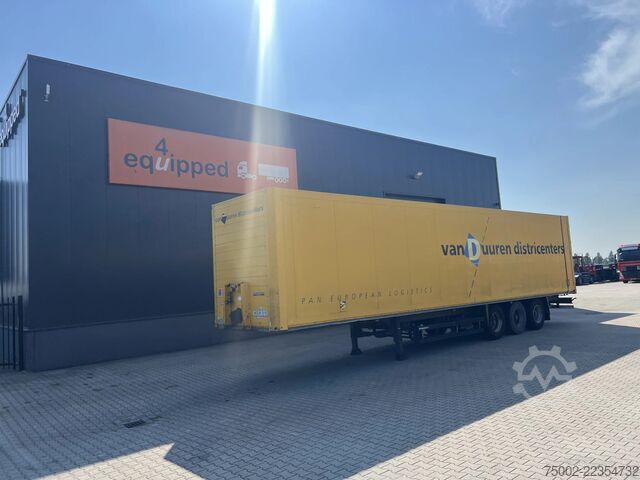 Schiebeplanen Schmitz Cargobull SKO 24 Zijwanden / SAF trommelremmen / gegalvan...