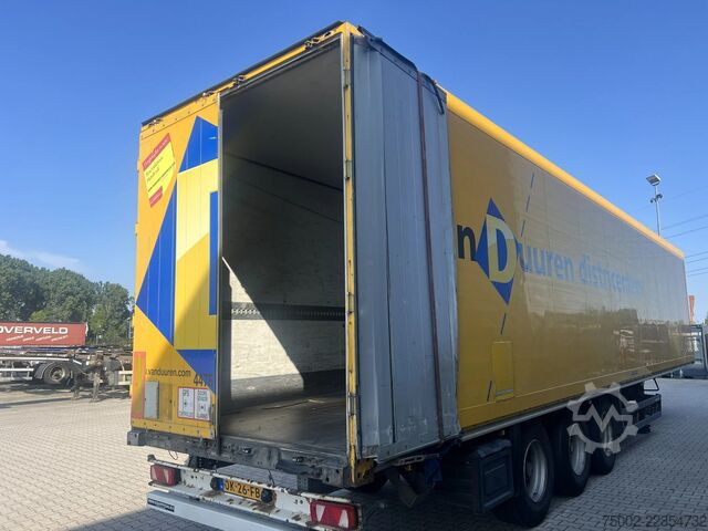 Schiebeplanen Schmitz Cargobull SKO 24 Zijwanden / SAF trommelremmen / gegalvan...