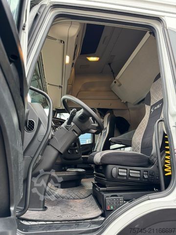 Ciągnik siodłowy typu volume IVECO S-WAY 530 * RETARDER * 2 X TANK * MIT AUFLIEGER