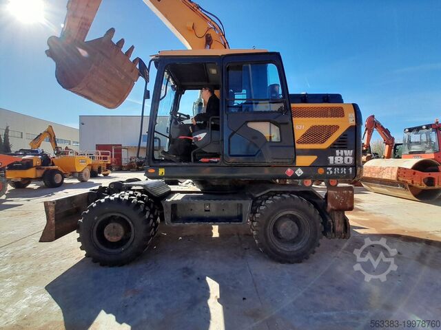 Wheel excavator Hyundai HW180