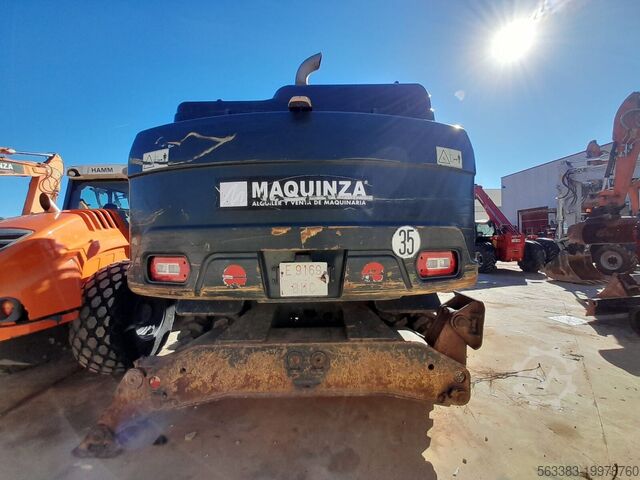 Wheel excavator Hyundai HW180