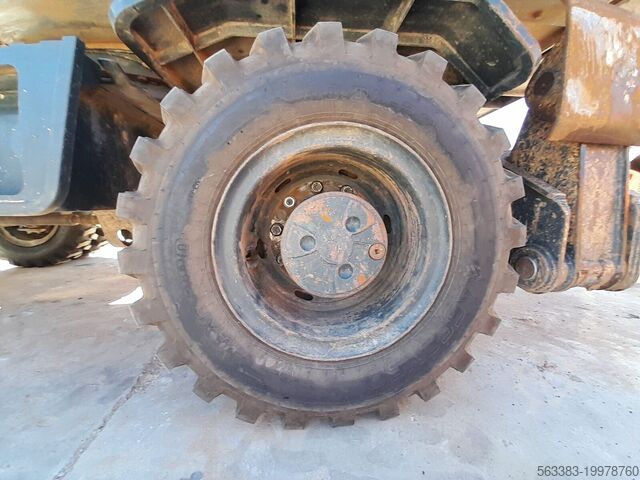 Wheel excavator Hyundai HW180