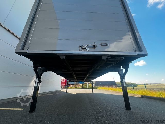 可更换车身挂车 KRONE Heck & Front  Alu.- Rolltor