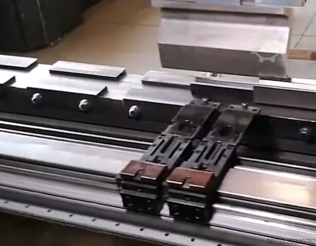 Prensa hidráulica AMADA HFT220/4  4100 x 220 to