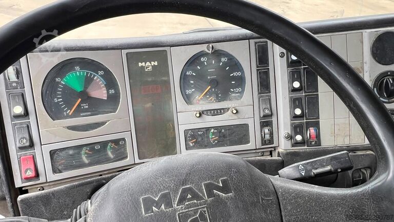 Chasis con cabina MAN 35.410 (MANUAL PUMP / POMPE MANUELLE / 6 CYLIND...