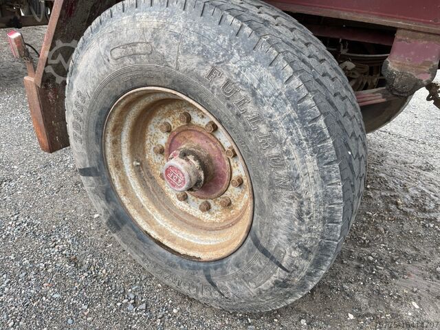 Camión volquete DKP18