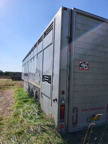 Poluprikolica za transport stoke Gray and Adams GADD3 / 1 OWNER / WORKS GREAT / 2 LEVELS