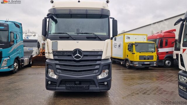 Camião plataforma com lona Mercedes-Benz 1845 Retarder Klima, Kühlschrank Edscha, Retarder, LBW, Zustand gut