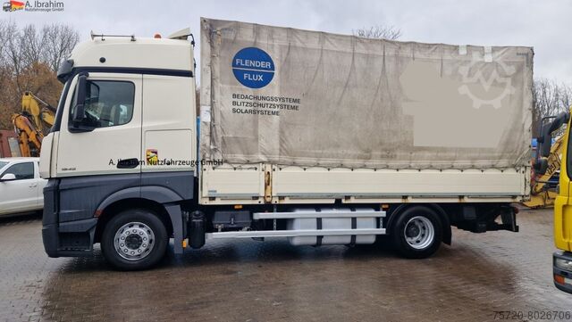 Camião plataforma com lona Mercedes-Benz 1845 Retarder Klima, Kühlschrank Edscha, Retarder, LBW, Zustand gut