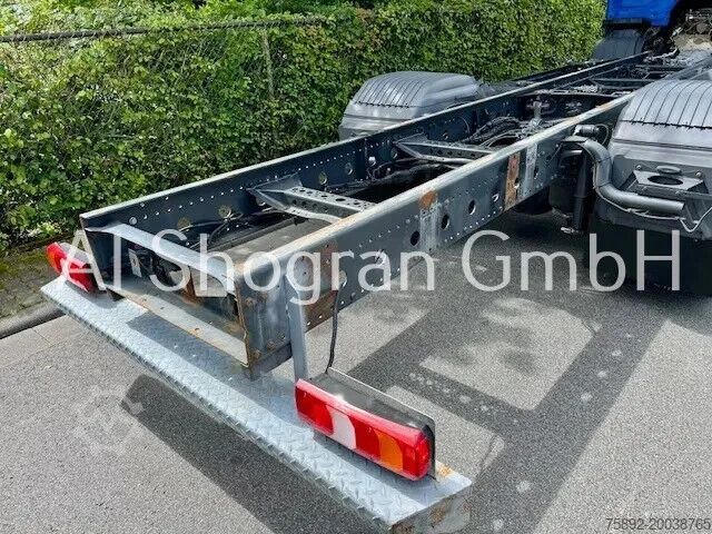 Fahrgestell mit Fahrerhaus Mercedes-Benz Atego 1318 Schaltung/Klima/Euro 6d/1218