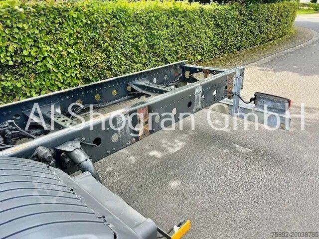 Fahrgestell mit Fahrerhaus Mercedes-Benz Atego 1318 Schaltung/Klima/Euro 6d/1218