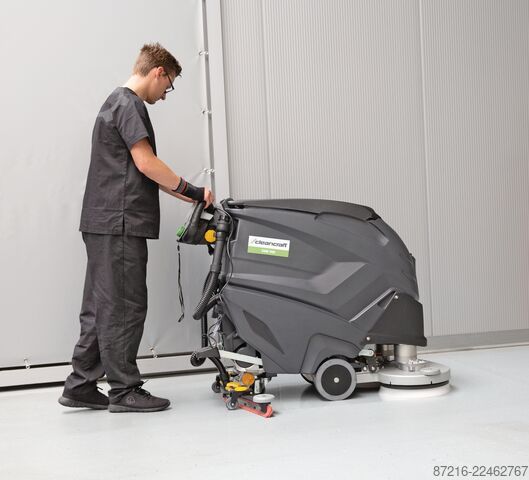 Fregadora secadora Cleancraft SSM 700