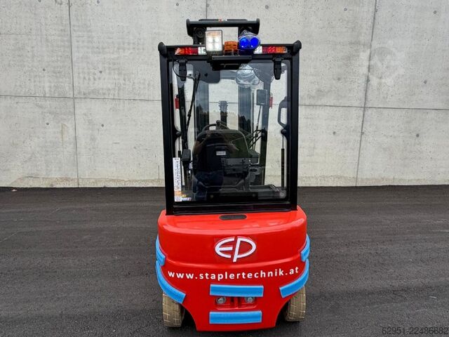 Elektrikli 4 tekerlekli forklift EP EFL 183 LI ION