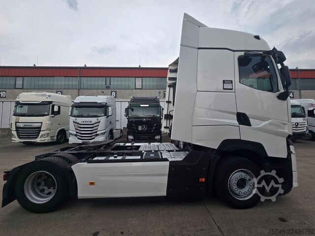 Tractor estándar RENAULT T 520 * ACC * KLIMAAUT. * SPURHALTE *