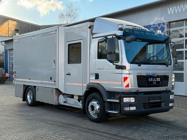 Vacuum tank truck MAN TGM 15.290 Kanalreiniger HD Pumpe Müller Aufbau