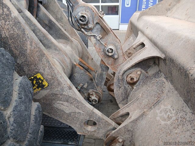 Hjólhleðsluvél VOLVO L180H Radlader 29,7 t *Waage *12.069 h
