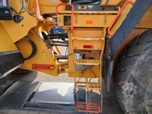 Hjólhleðsluvél VOLVO L180H Radlader 29,7 t *Waage *12.069 h
