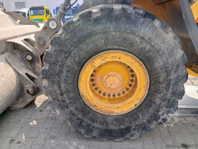 Hjólhleðsluvél VOLVO L180H Radlader 29,7 t *Waage *12.069 h