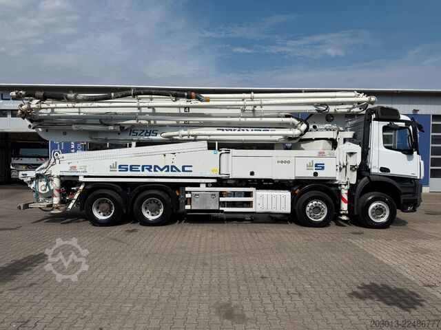 Steypu dæluvagn MERCEDES-BENZ AROCS 4451 8x4 EURO 6 Betonpumpe SERMAC 5RZ51