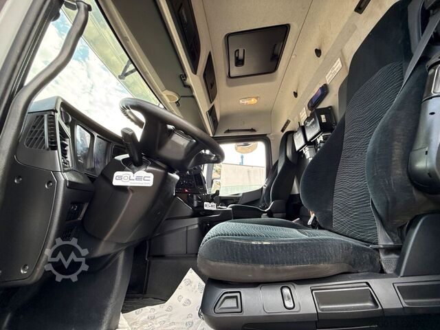Steypu dæluvagn MERCEDES-BENZ AROCS 4451 8x4 EURO 6 Betonpumpe SERMAC 5RZ51