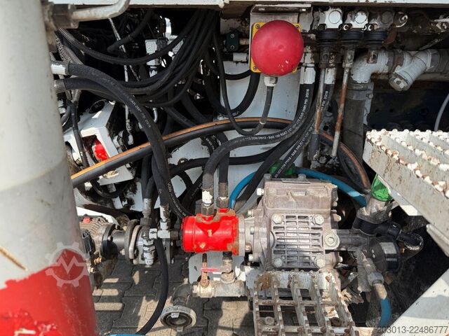 Steypu dæluvagn MERCEDES-BENZ AROCS 4451 8x4 EURO 6 Betonpumpe SERMAC 5RZ51