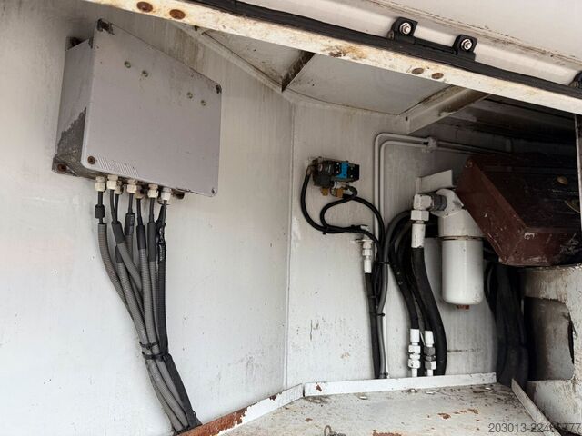Steypu dæluvagn MERCEDES-BENZ AROCS 4451 8x4 EURO 6 Betonpumpe SERMAC 5RZ51