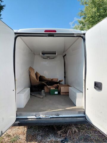 Kælivörubíll FIAT Ducato L3H2 130 2.2