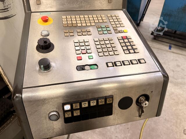Centro de torneado y fresado CNC DMG GILDEMEISTER TWIN 102
