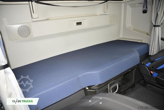 Standard dragbil VOLVO FH 500 Globetrotter XL I-ParkCool ACC