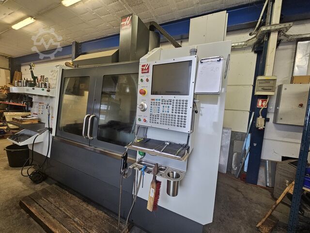מרכז עיבוד שבבי אנכי HAAS VF-4SS