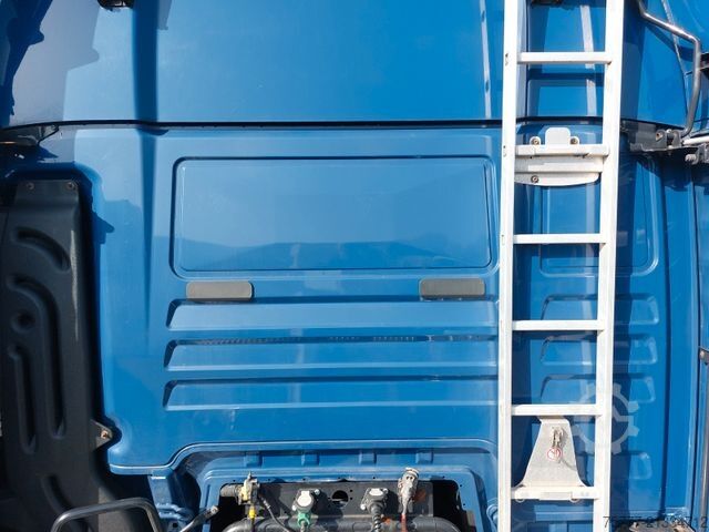 واحد تراکتور با حجم بالا MAN TGX 18.460 XLX-INTARDER-2 Tanks-ACC-TOP