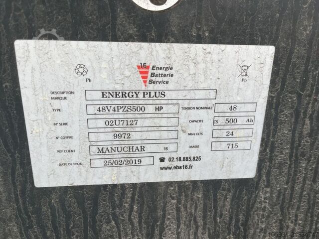 Elektryczny wózek widłowy 3 kołowy Linde E16C-01