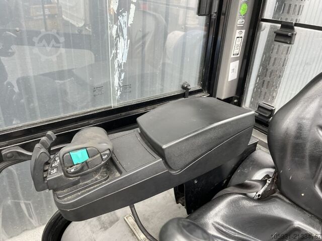 Вилочный погрузчик на сжиженном газе Jungheinrich TFG435