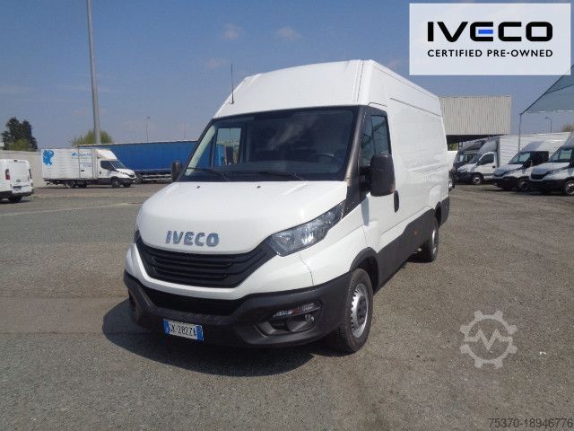Fourgon tôlé IVECO 35S14