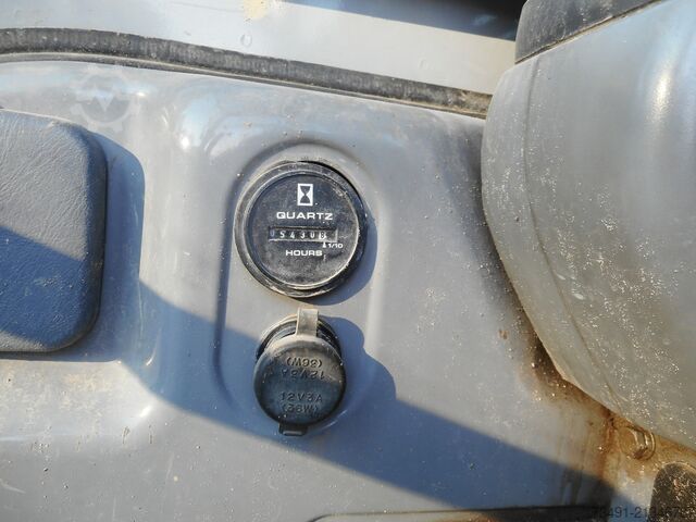 Mini excavator New Holland E39B-SR ( 3.900kg ) 4 Löffel