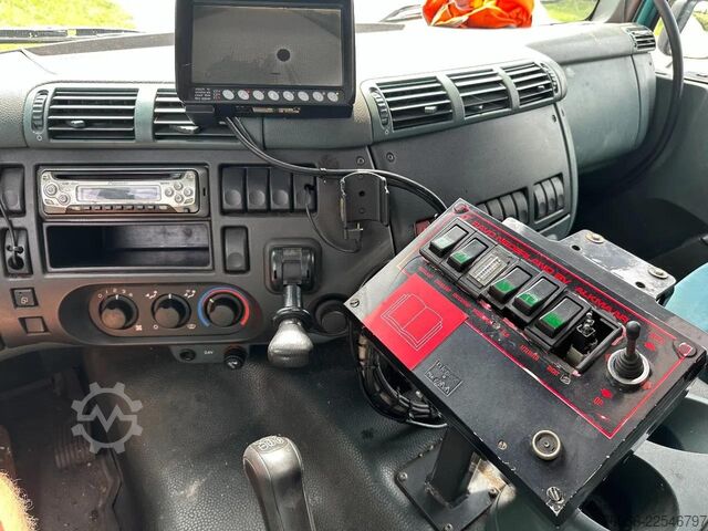 Sesalno vozilo DAF CF 75.250 WITH RAVO KZ7082/150 VACUUM / CHANNEL...