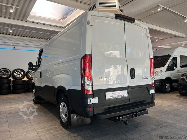 Furgoneta IVECO Daily 35s18 3,0 HPI *AHK=3.500Kg*Garantie*1.Hd