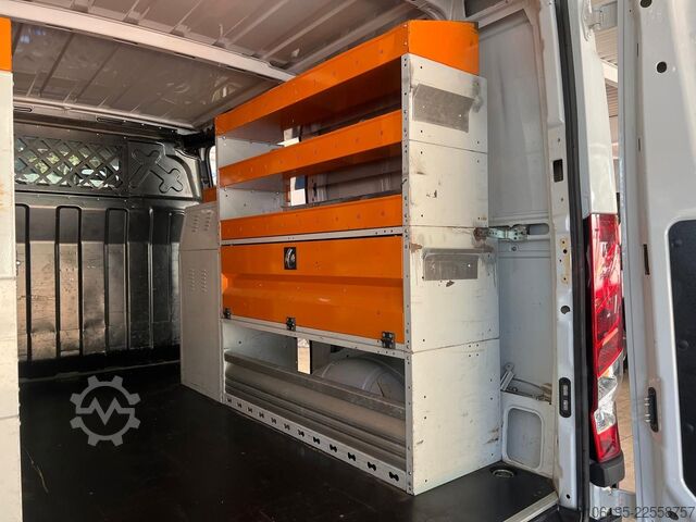 Furgoneta IVECO Daily 35s18 3,0 HPI *AHK=3.500Kg*Garantie*1.Hd