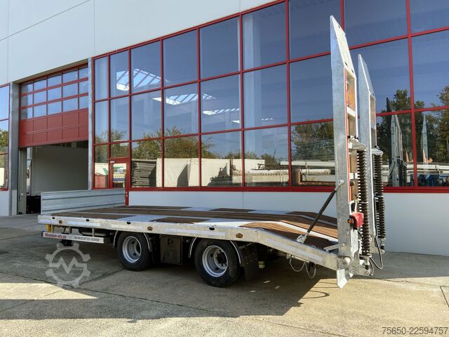 Prikolica z nizko platformo Möslein TT21- 7,2  21 t Tandemtieflader, Luftgefedert, NEU