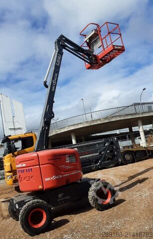 Darbo platformos savaeigės. Skyjack SJ 51 AJ Diesel 17,55 m