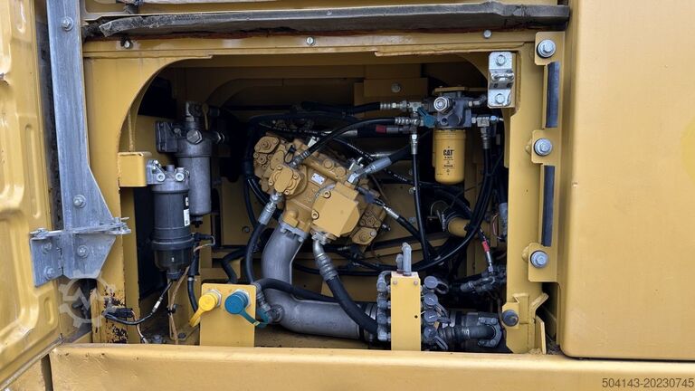 Excavadora sobre orugas Caterpillar 326F LN