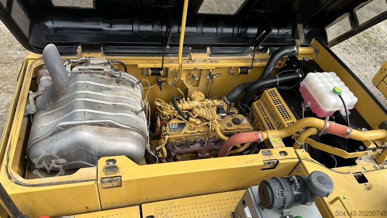 Excavadora sobre orugas Caterpillar 326F LN