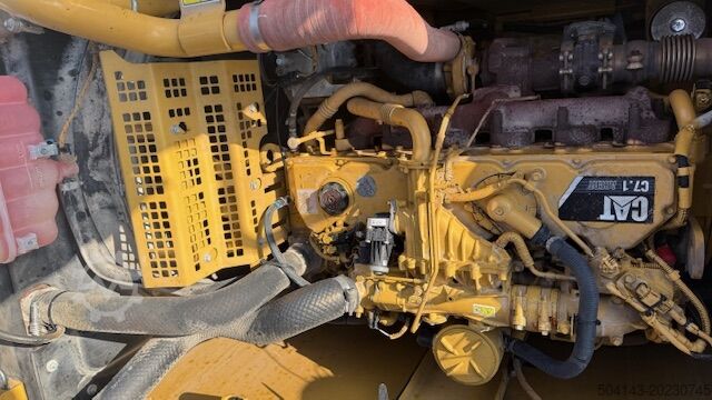 Pelle sur chenilles Caterpillar 326F LN