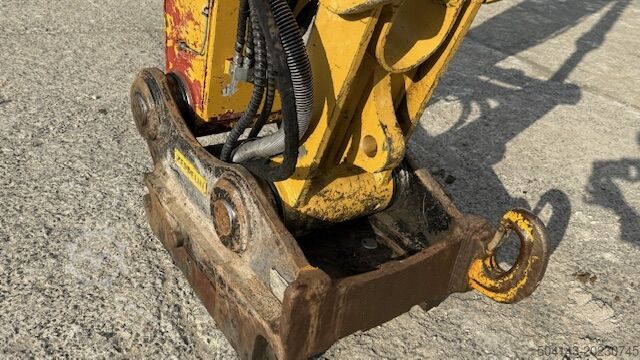 Pelle sur chenilles Caterpillar 326F LN