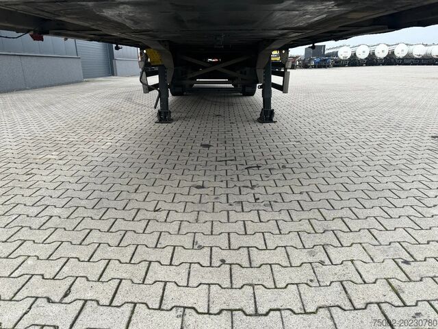 Skyvbare presenninger Schmitz Cargobull discbrakes, 2x liftaxle, galvanized, Int. heigh...