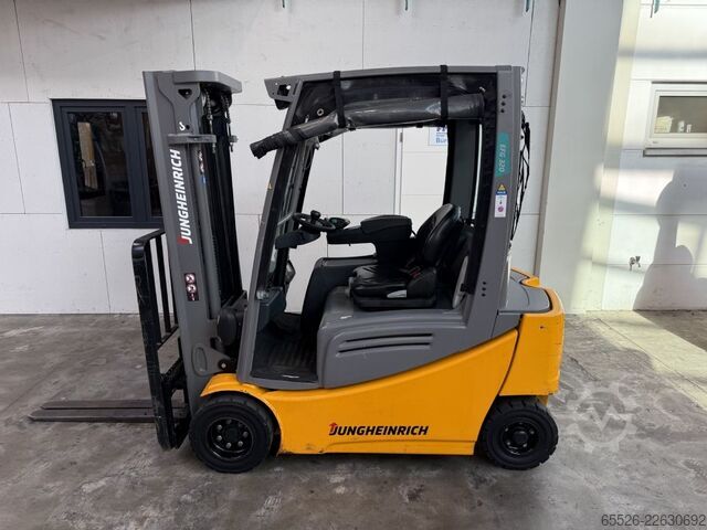 電動4輪フォークリフト Jungheinrich EFG 320 / STVZO / nur 1955 Std.