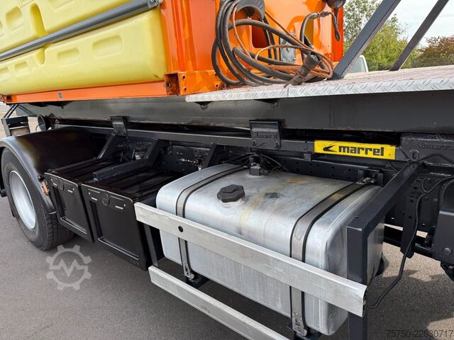 Camión portacontenedores de gancho IVECO Trakker 330 4x4 Marrel Winterdienst