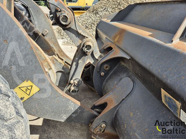 Cargadora sobre neumáticos Volvo L 90