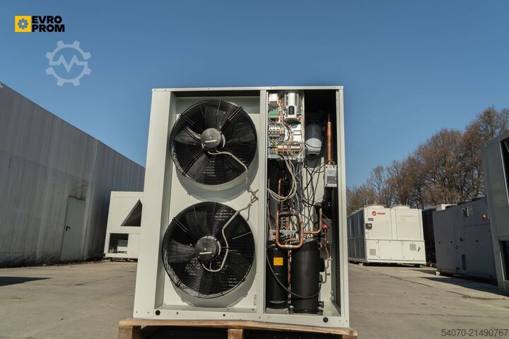 Enfriadora New chiller CLIMAVENETA 27.7 KW | With warranty